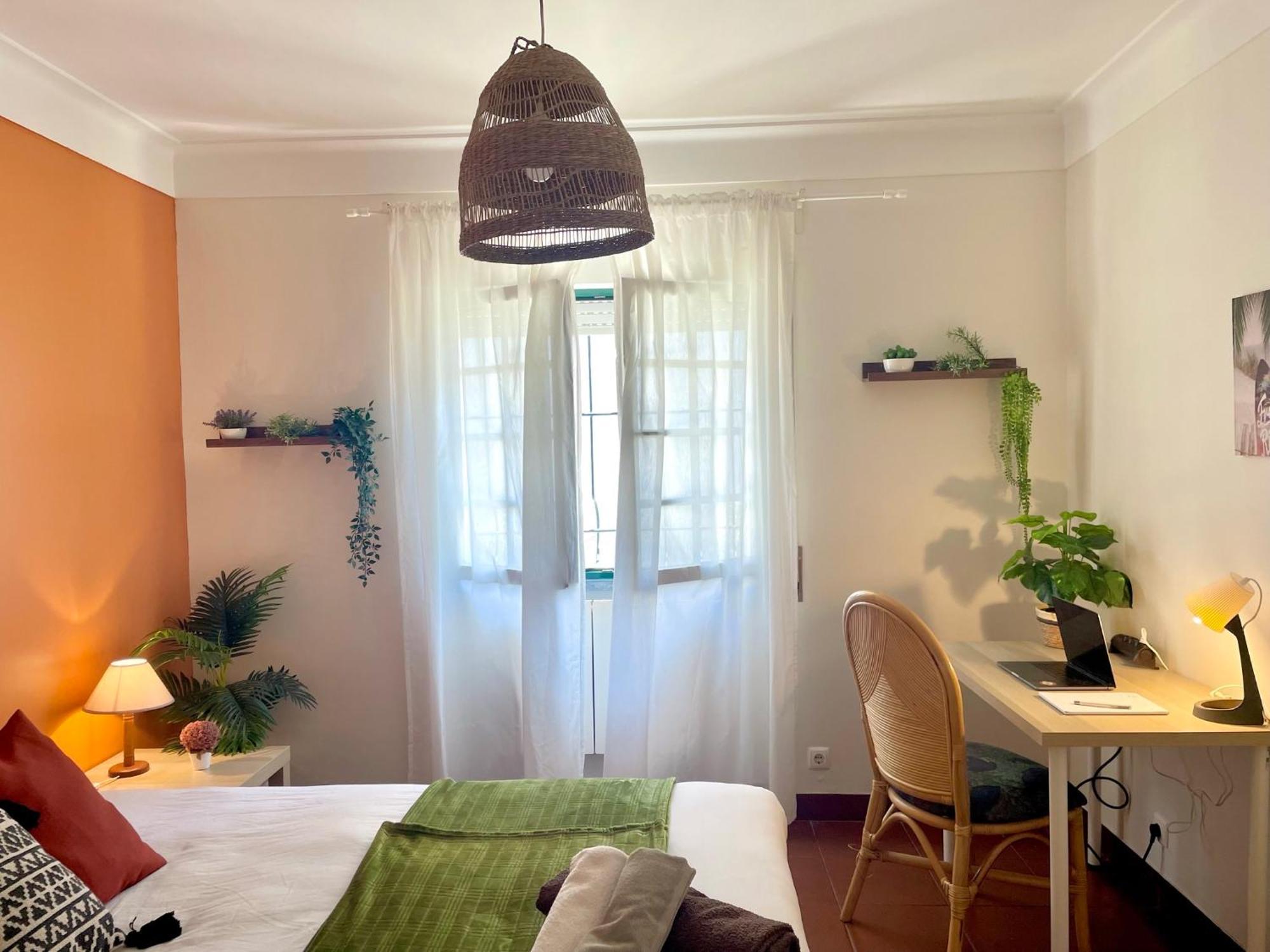 Coastal Garden Paradise Retreat- 6 Min From The Beach Charneca  Exterior photo
