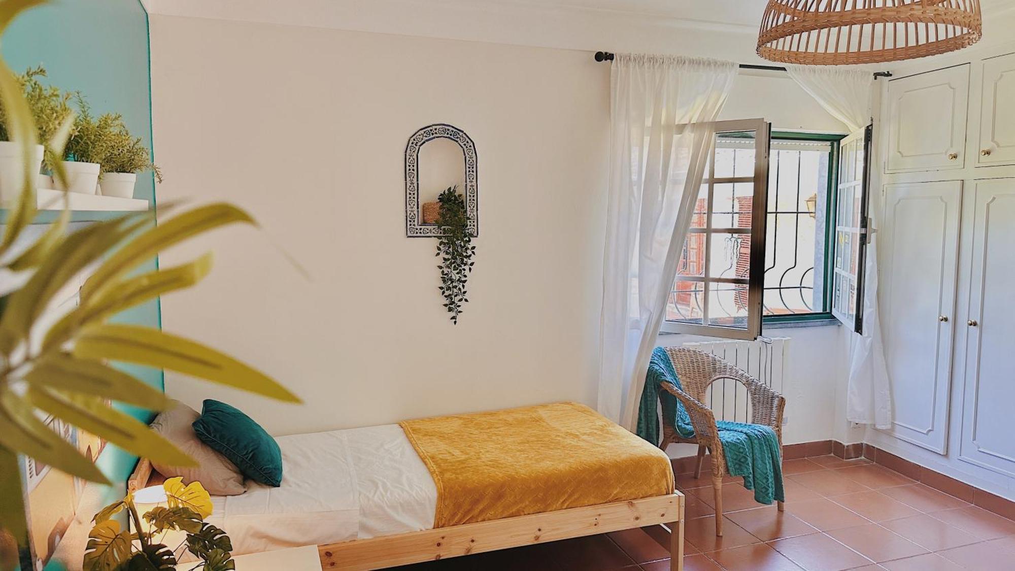 Coastal Garden Paradise Retreat- 6 Min From The Beach Charneca  Exterior photo