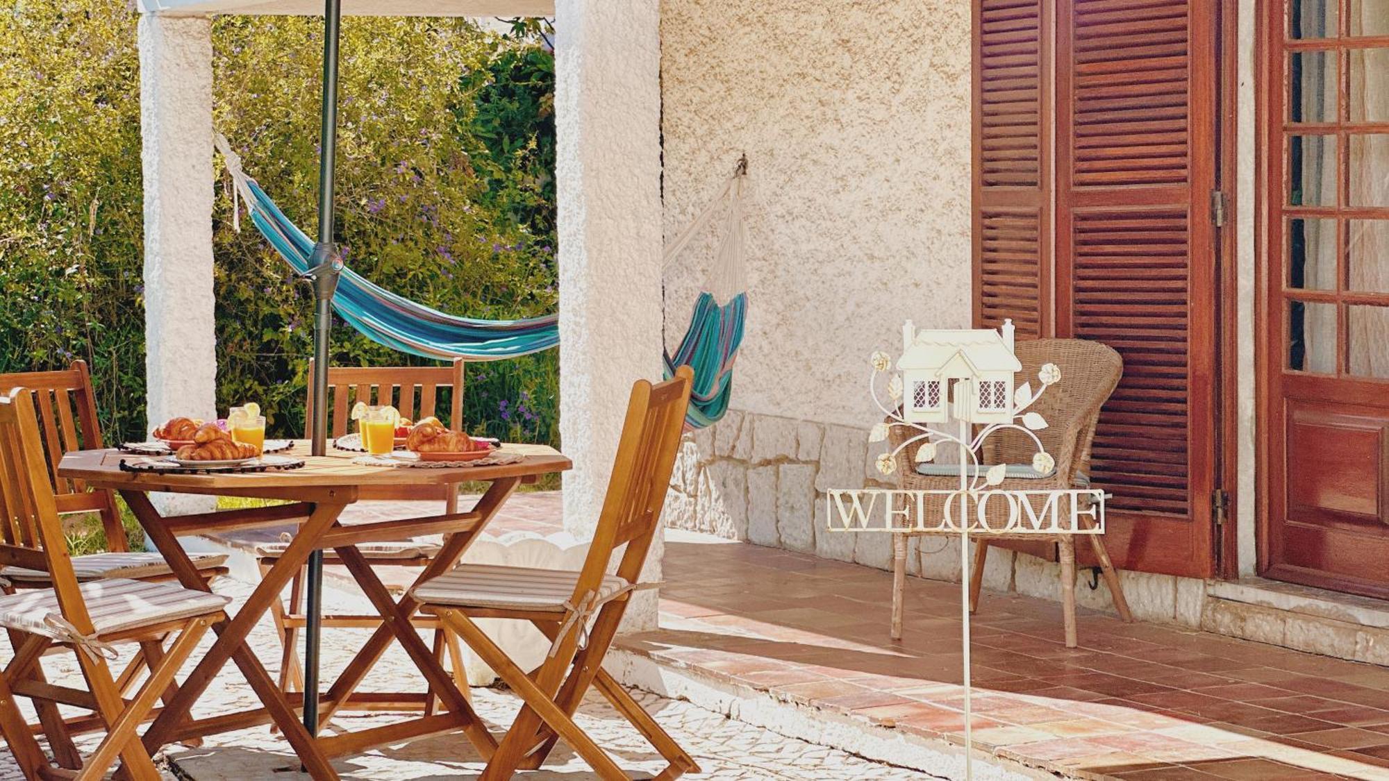 Coastal Garden Paradise Retreat- 6 Min From The Beach Charneca  Exterior photo