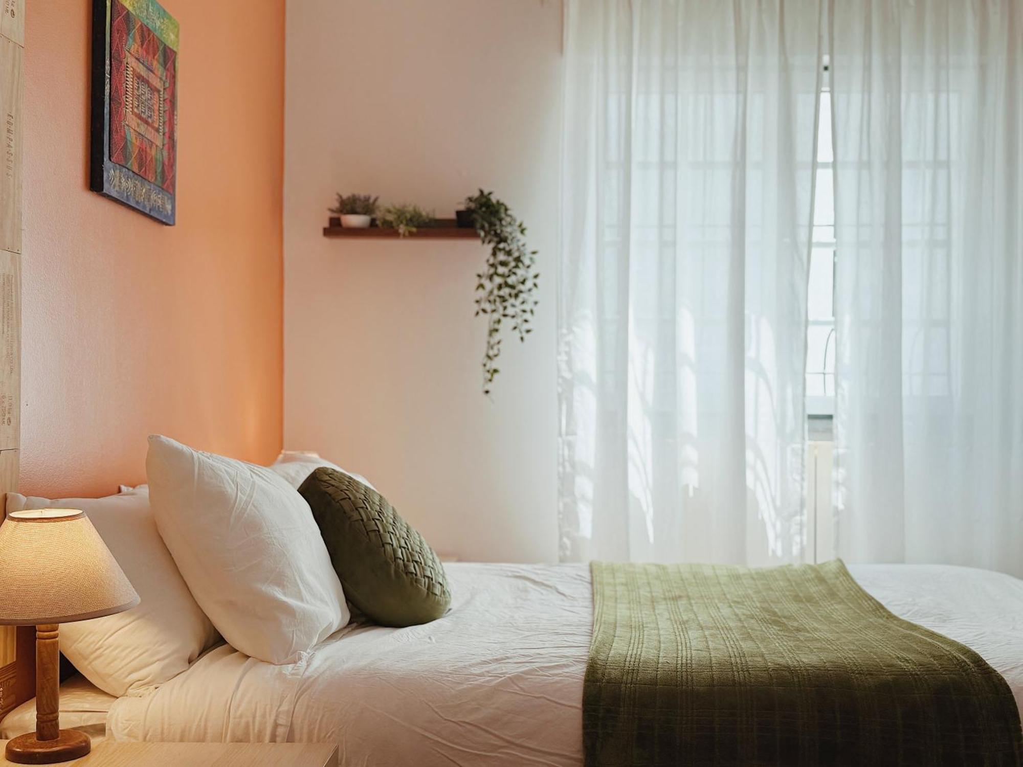 Coastal Garden Paradise Retreat- 6 Min From The Beach Charneca  Exterior photo