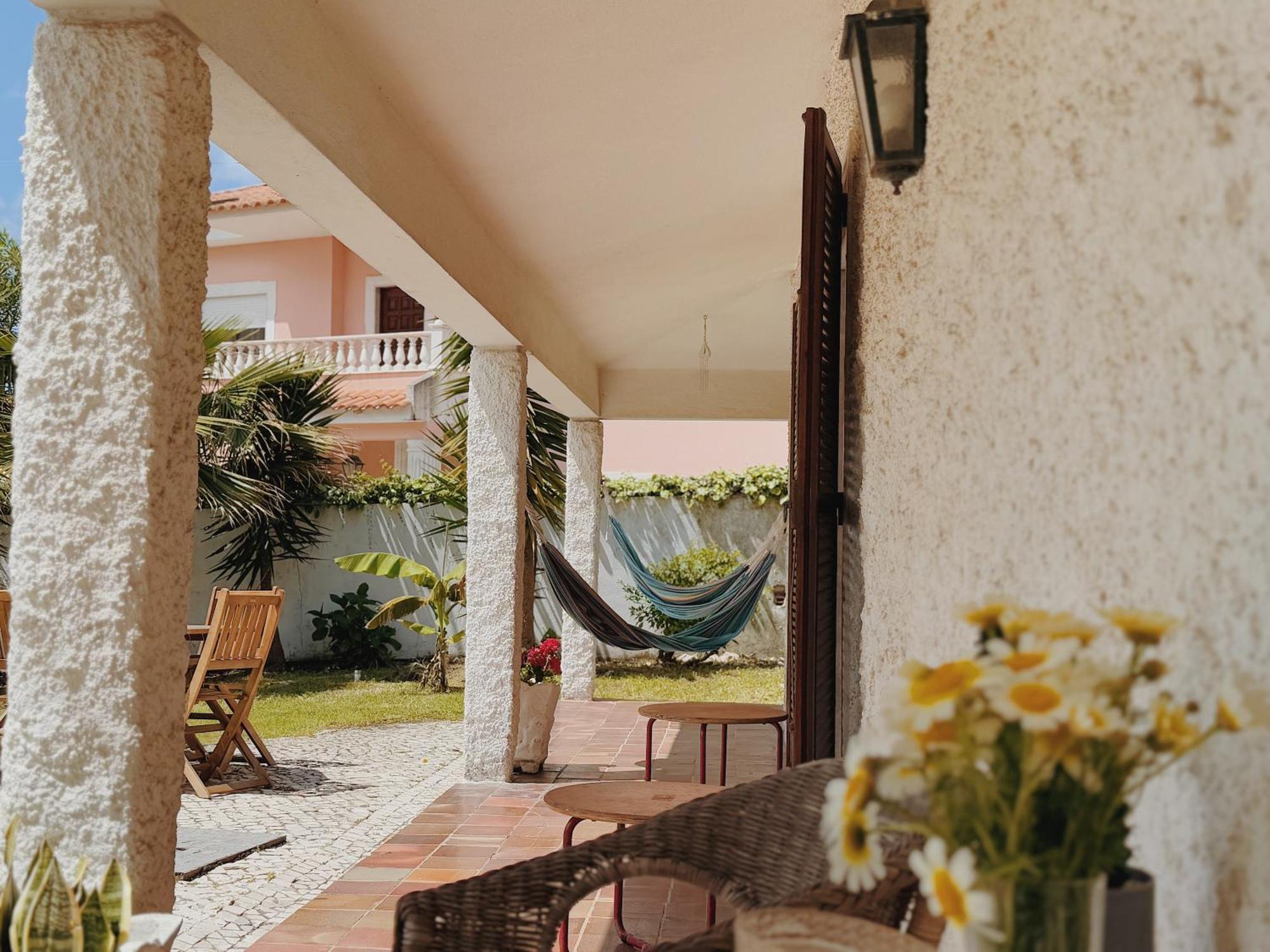 Coastal Garden Paradise Retreat- 6 Min From The Beach Charneca  Exterior photo