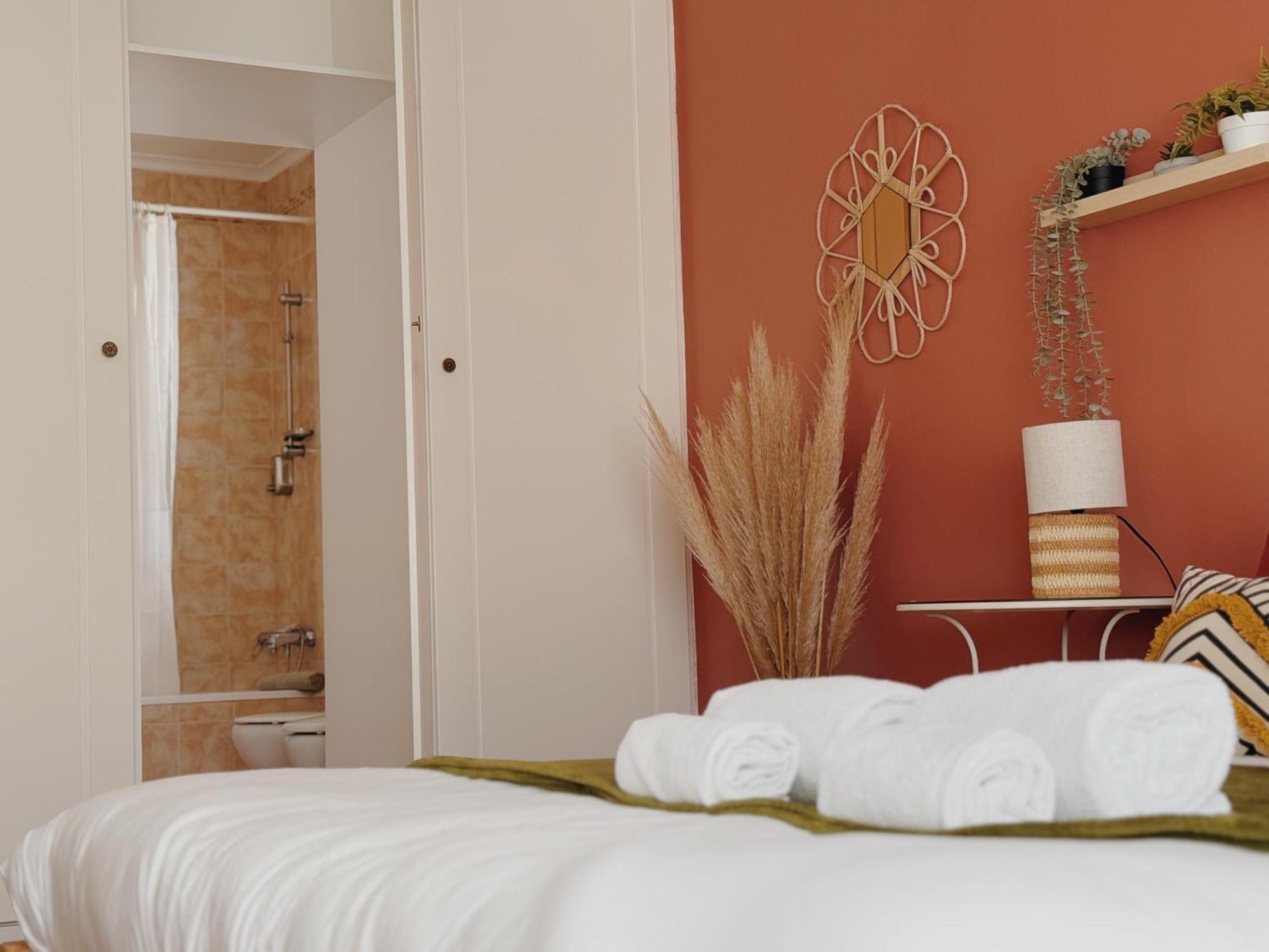 Coastal Garden Paradise Retreat- 6 Min From The Beach Charneca  Exterior photo
